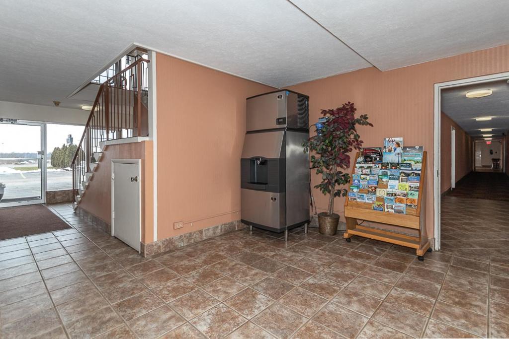 Americas Best Value Inn Ashtabula/Austinburg Eksteriør billede